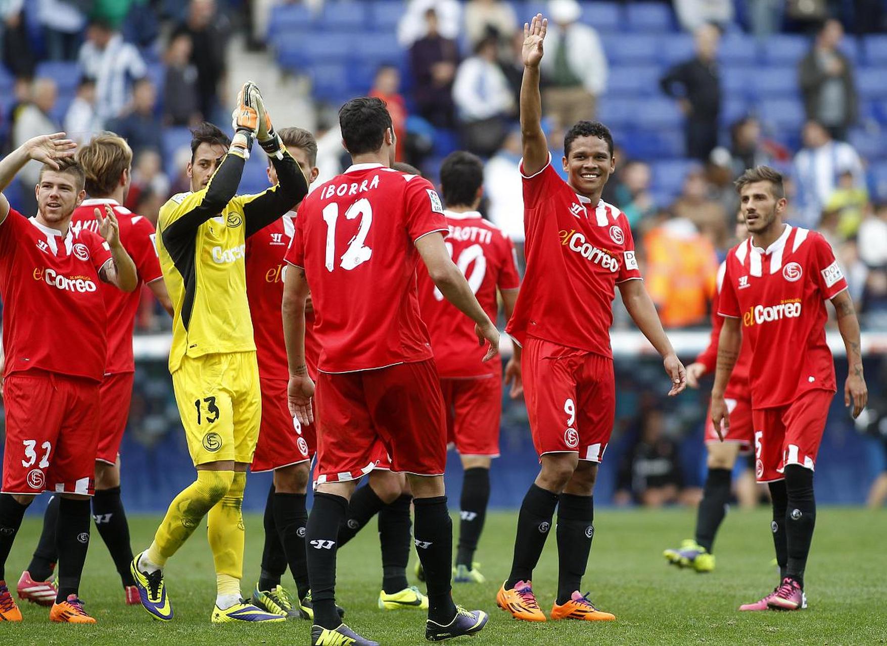 包含惊心动魄的足球盛宴，球员状态亮眼的词条