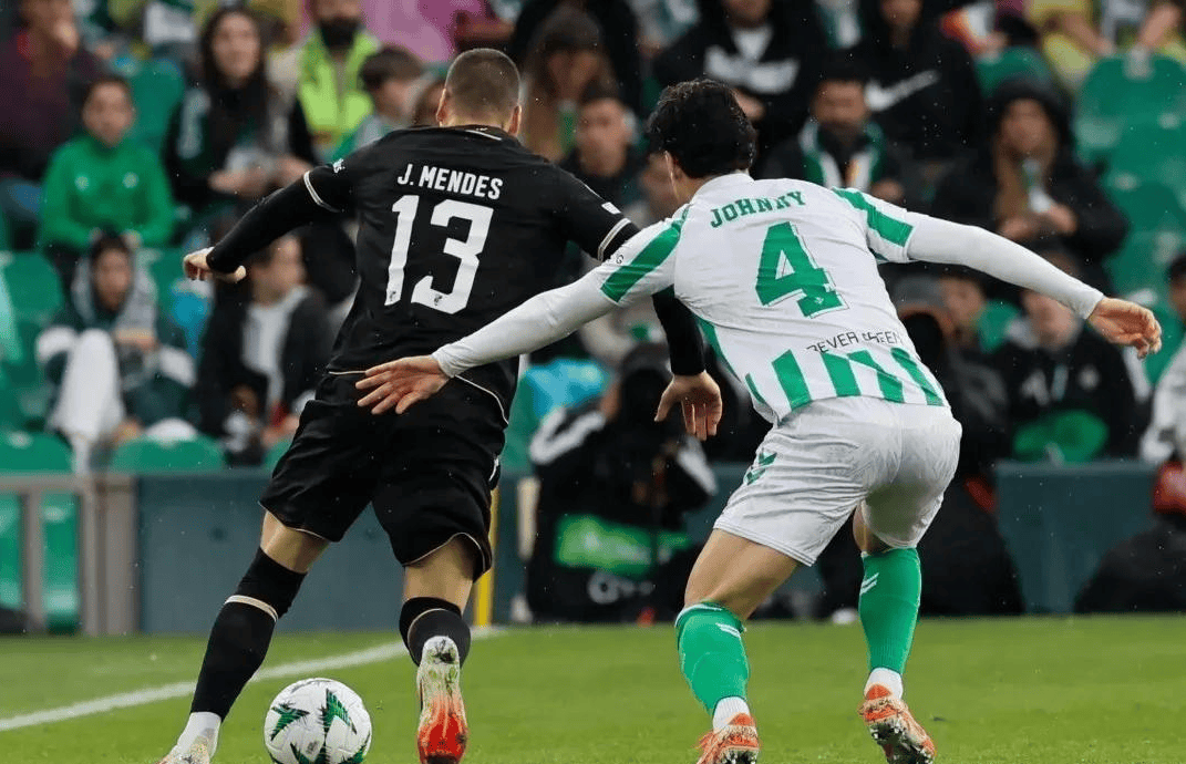 切尔西豪取三连胜，势不可挡