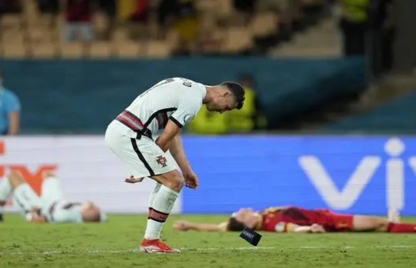 VAR判罚再引争议，皇马对阵AC米兰裁判判点引发巨大争议的简单介绍