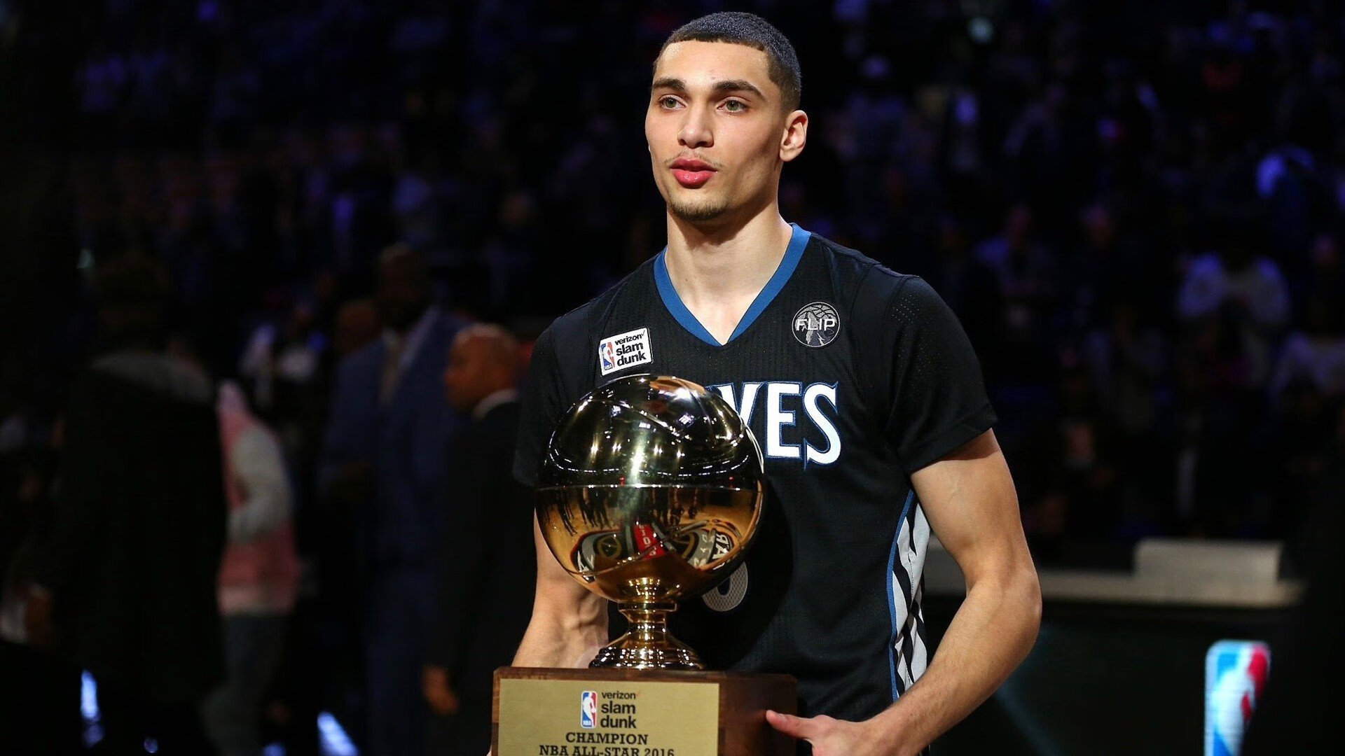 今夜欧冠前瞻：伊布伤情更新，利物浦冲击逆转纪录